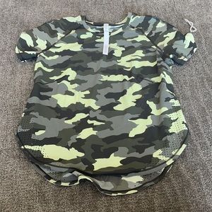 Green camo t shirt from Lululemon size 4